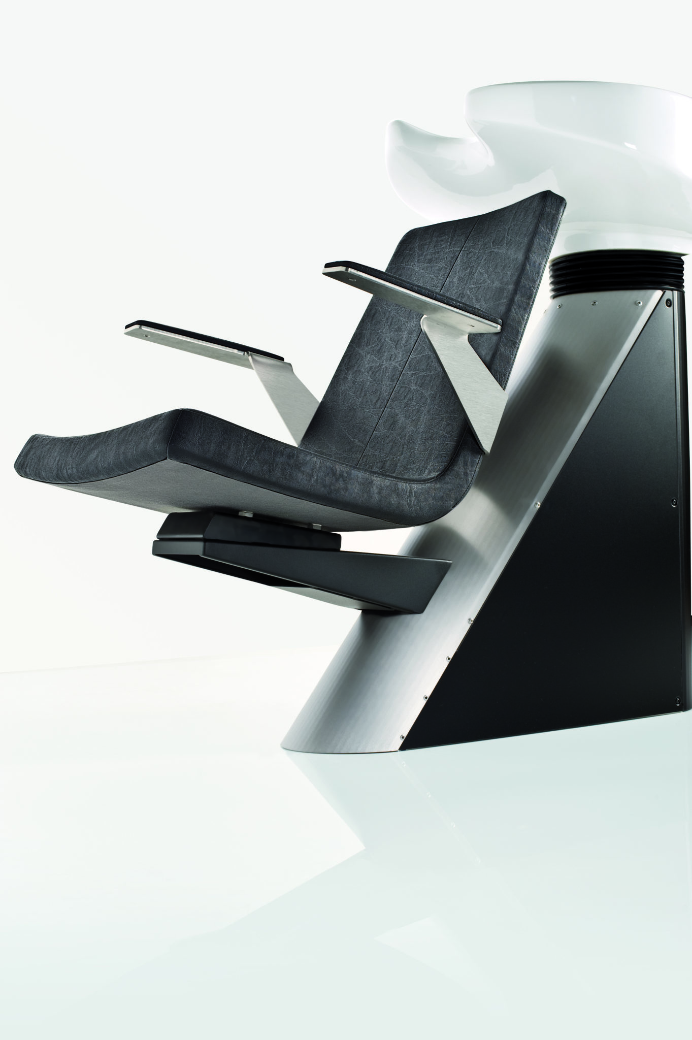 WA_LavaSit-Joy-Bow-schwarz-von-schräg-unten